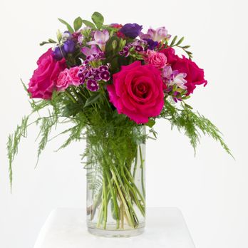 True Flowers - Vase arrangements - Florists Near Me - Oakville, Ontario
