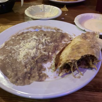 Los Compadres Mexican Restaurant - Chicken Quesadilla w/ beans - Mexican Near Me - Cordele, Georgia