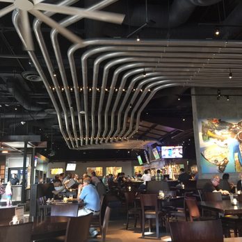 Yard House - Vegetarian Near Me - Burbank, California