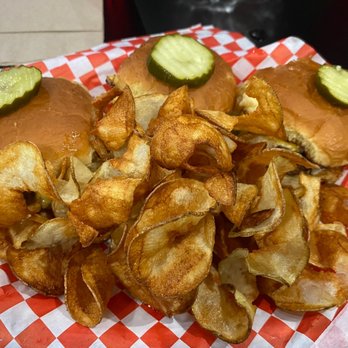 Mr Brews Taphouse - Mesa - Sliders & house chips - New American Near Me - Mesa, Arizona