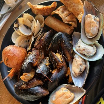 Supreme Crab Seafood Buffet - Cajun/Creole Near Me - San Francisco, California