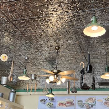Erik's DeliCafe of Gilroy - Outlets - Inside decor - Delis Near Me - Gilroy, California