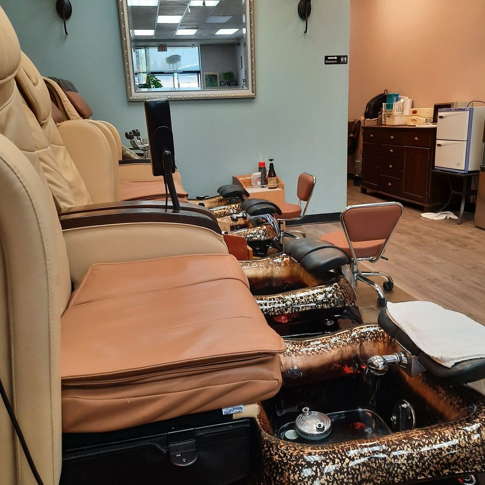 Crystal Nails - Pedicure massage chairs - Nail Salons Near Me - Vancouver, Washington Crystal Nails - Pedicure massage chairs - Nail Salons Near Me - Vancouver, Washington