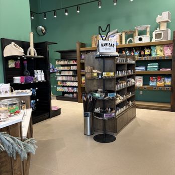 Pets Earth - Pet Stores Near Me - Bennington, Nebraska