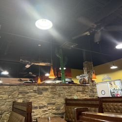 El Cactus Mexican Grille - Inside