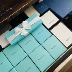 Exquisitely Organized Elegance