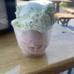 Pistachio n strawberry cheesecake. Pistachio n strawberry cheesecake.