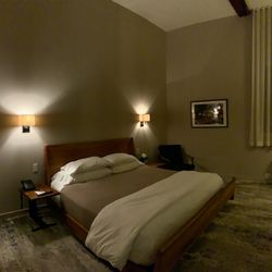 The Roundhouse Hotel - The mill room 215 on floor 2 of the annex building.