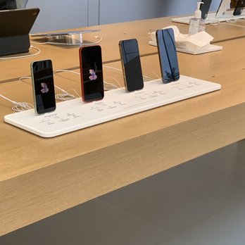 Apple Store - Manhasset - iPhones - Computers Near Me - Manhasset, New York Apple Store - Manhasset - iPhones - Computers Near Me - Manhasset, New York