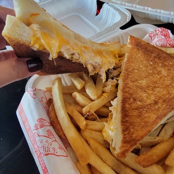 Jolene's - Ewa Beach - Yipes its so cheesey with all that lobster on a bed of fries. Yummo! - Burgers Near Me - Ewa Beach, Hawaii