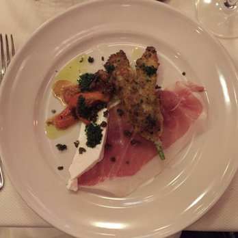 Chez Panisse - Hors D'oeuvre - New American Near Me - Berkeley, California