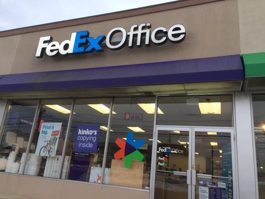 FedEx 店舗サイン l.jpg