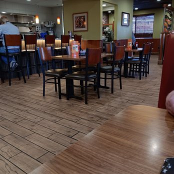 Denny's - Inside - American Near Me - Buckeye, Arizona