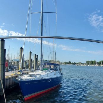 Herrington Harbour North - Preparing the 47 ft. vessel for its journey up north. - Boating Near Me - Tracey's Landing, Maryland Herrington Harbour North - Preparing the 47 ft. vessel for its journey up north. - Boating Near Me - Tracey's Landing, Maryland