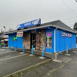 Cloud Box Smoke Shop - Store front