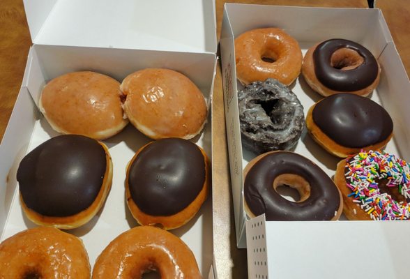 Krispy Kreme Café by null