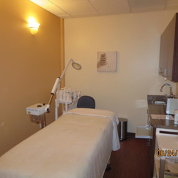 Hand & Stone Massage and Facial Spa - Facial and Waxing Room