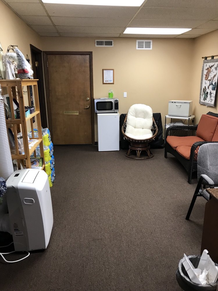 KETTERING MASSAGE WELLNESS CENTER Updated August 2024 28 E Rahn Rd