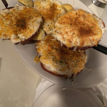 Davis' Pub - Crab Pretzels!!! - American Near Me - Annapolis, Maryland