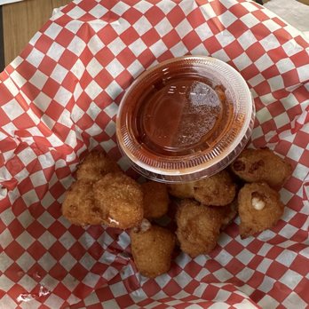 Crossroads Restaurant & Bar - Cheese curds, we ate a few before snapping this photo. Yummmm - American Near Me - Mundelein, Illinois