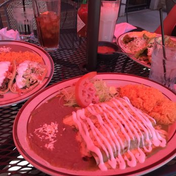 Mas Alla Del Sol - Mexican Near Me - Chicago, Illinois