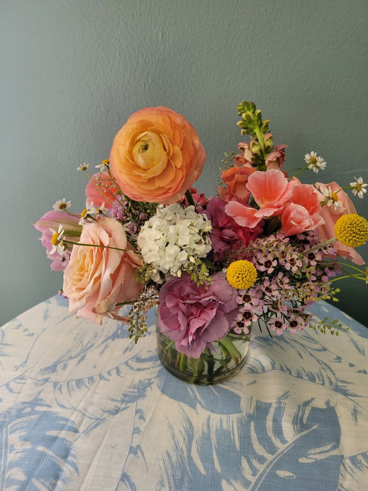 SNAPDRAGON FLORAL Updated May 2024 734 Mt Moriah Rd, Memphis