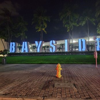 Bayside Marketplace - Shopping Centers Near Me - Miami, Florida