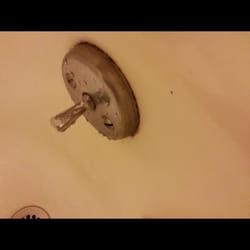 Chehalis Inn & Suites - Moldy tub