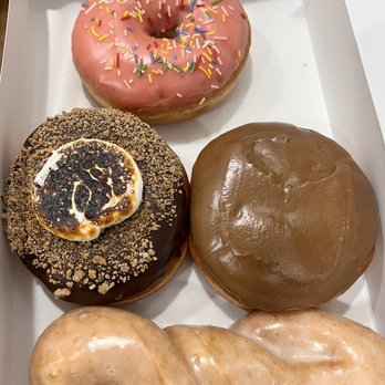 Peaceful Provisions - Clockwise, Strawberry, London Fog, Vanilla Twist & Smores donuts!!! - Vegan Near Me - Beacon, New York Peaceful Provisions - Clockwise, Strawberry, London Fog, Vanilla Twist & Smores donuts!!! - Vegan Near Me - Beacon, New York