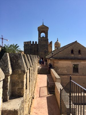 Alcázar de los Reyes Cristianos by null