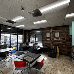 Sweet Tooth Cafe & Cakes - Interior