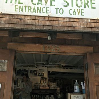 Annie's Canyon Trail - The cave store entrance - Hiking Near Me - Encinitas, California