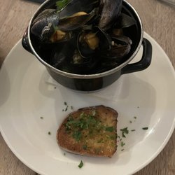 Sebastian's Italian - Muscles