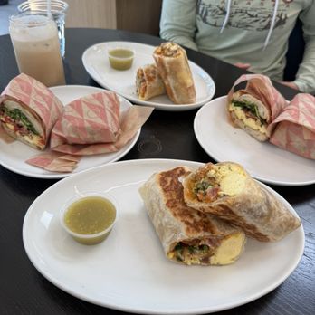 Otherside Cafe - Breakfast burrito - Cafes Near Me - Fresno, California
