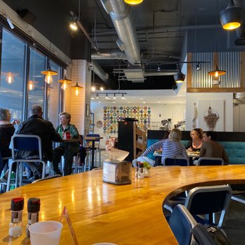 MezzeMe - Indoor atmosphere for lunch - Mediterranean Near Me - Austin, Texas MezzeMe - Indoor atmosphere for lunch - Mediterranean Near Me - Austin, Texas