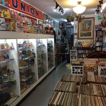 Burbank Antiques - Great antique shop! - Antiques Near Me - Burbank, California