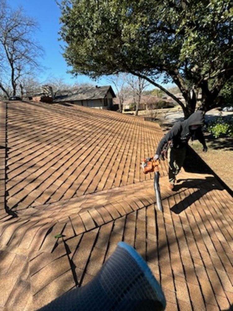 Slide of MacDonald Roofing & Remodeling