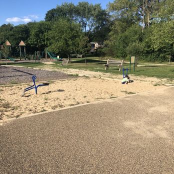 Cloverdale Park - Parks Near Me - Highland Park, Illinois Cloverdale Park - Parks Near Me - Highland Park, Illinois