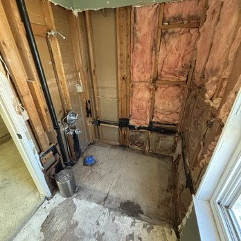 Cali Shine Construction - Bath demo - Demolition Services Near Me - Glendora, California Cali Shine Construction - Bath demo - Demolition Services Near Me - Glendora, California