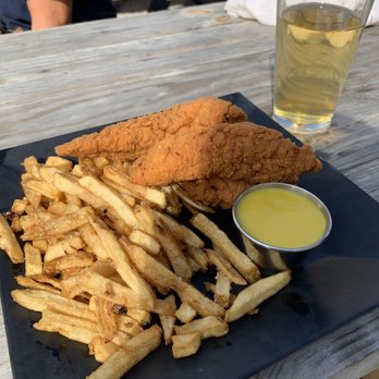 Stable 12 Brewing Company - Chicken tenders with fries - Breweries Near Me - Phoenixville, Pennsylvania Stable 12 Brewing Company - Chicken tenders with fries - Breweries Near Me - Phoenixville, Pennsylvania