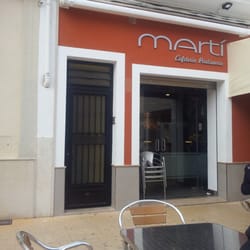 Martí - La façana que dóna al Passeig.