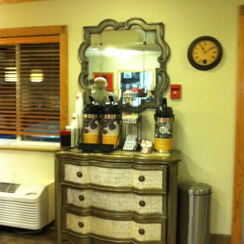 Quality Inn & Suites - Coffee / Tea bar ( fully stocked ;) - Hotels Near Me - Twin Falls, Idaho Quality Inn & Suites - Coffee / Tea bar ( fully stocked ;) - Hotels Near Me - Twin Falls, Idaho