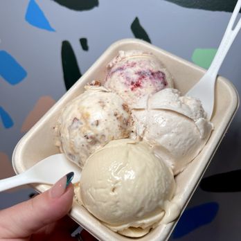 Via Lactea - Ice Cream & Frozen Yogurt Near Me - New Haven, Connecticut
