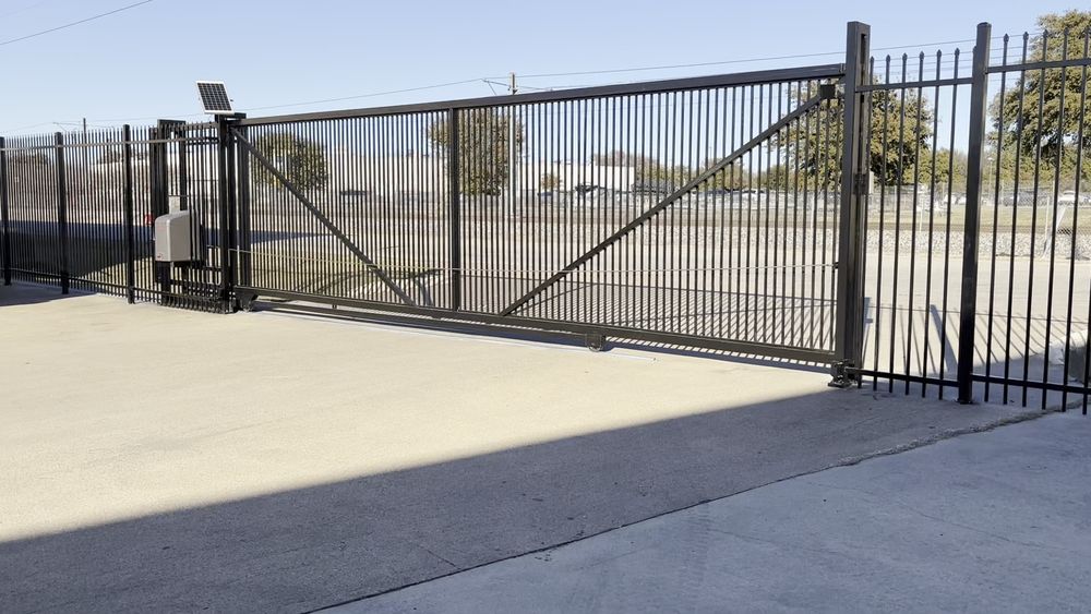 Quality Garage Door Services - Garage Door Contractor in Richardson, TX
