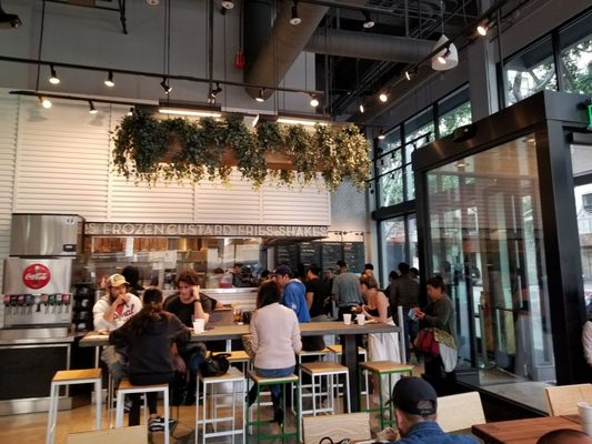 Shake Shack 485 Photos 418 Reviews Burgers 400 W 8th St Los Angeles Ca Restaurant Reviews Phone Number Menu