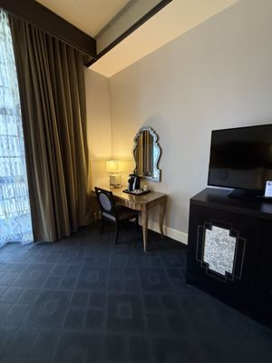 The Ashton Hotel by null