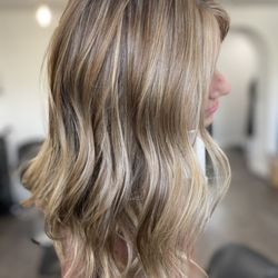 Twisted Loxx Salon