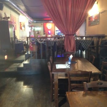 Embè Risto Pizza - Interno - Italian Near Me - Caserta, CE