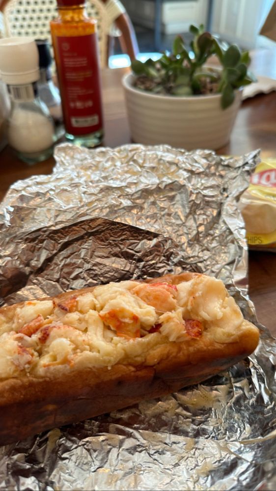 EDGARTOWN SEAFOOD Updated August 2024 16 Photos & 43 Reviews 138