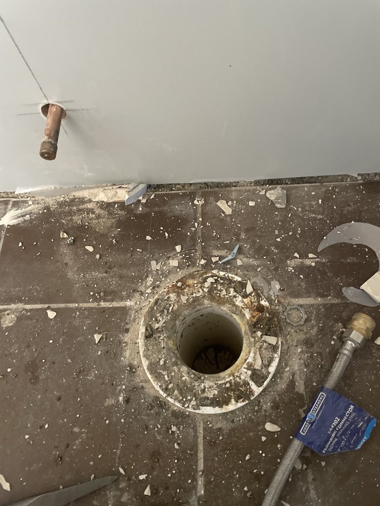 Slide of To The Tee Plumbing